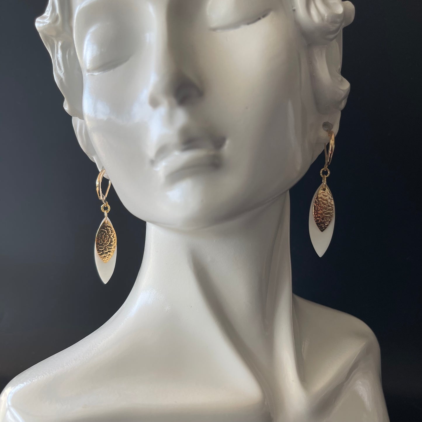 Drop Earrings in Gold