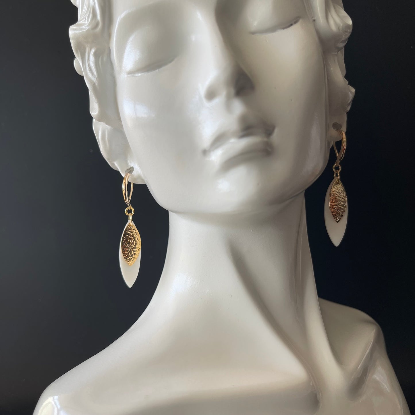 Drop Earrings in Gold