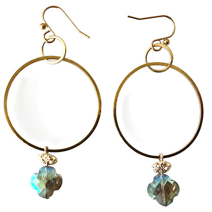 Drop earrings in Gold plated Stainess Steel with Clover leave bead accent