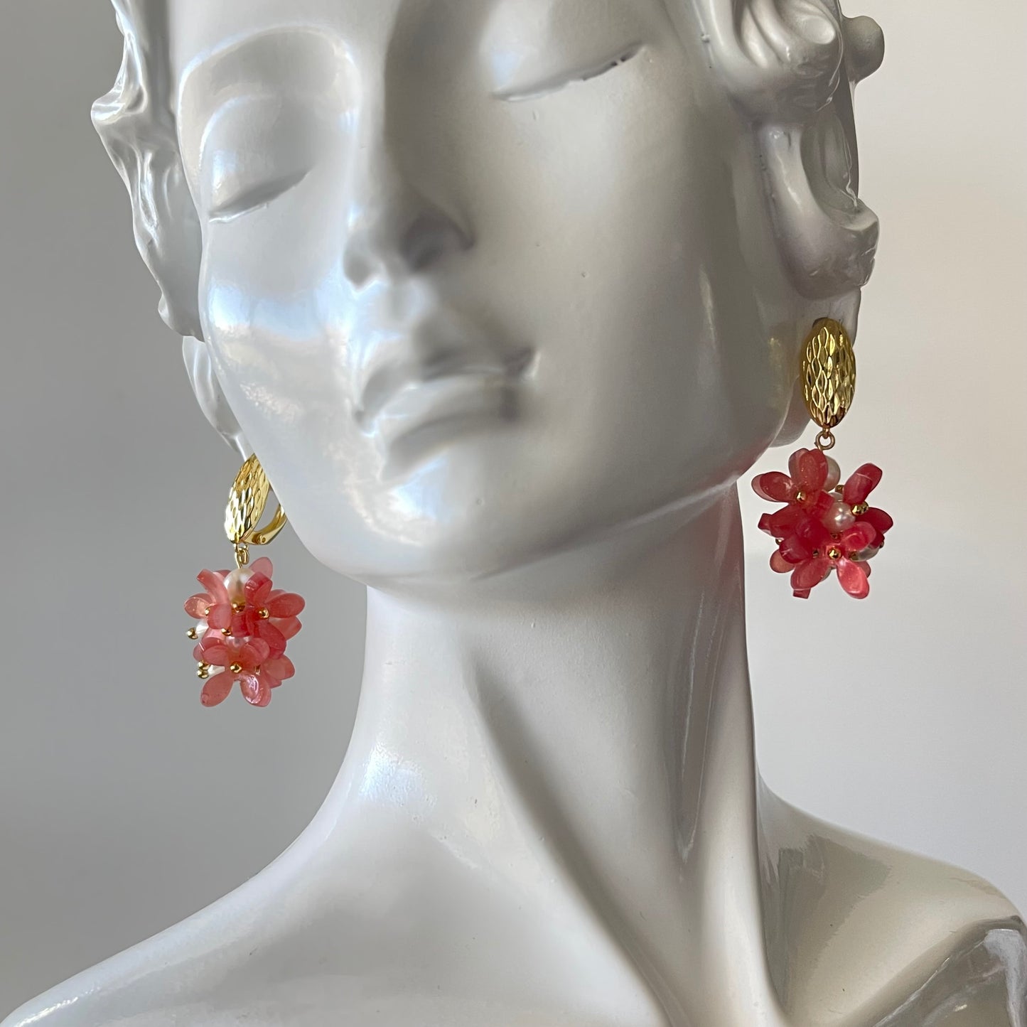 Pink Flower Beads Earrings with Freshwater Pearls Accent in Gold